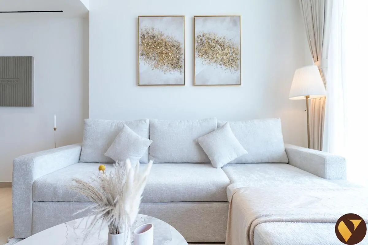 Vogue Brand New 7Mins Sky Dubai 3 Mins Cirle Mall Apartamento